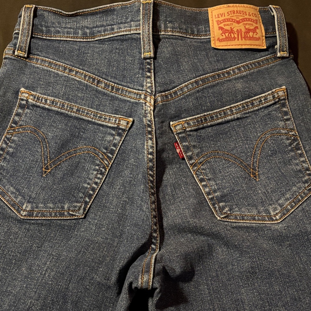 Levi's Ribcage Straight Ankle jeans Sz28